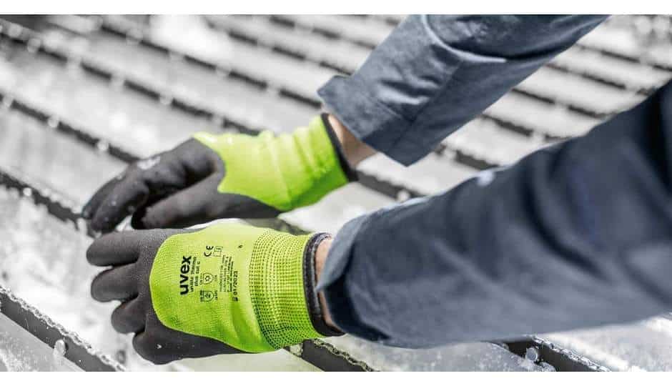Toutes les normes à connaître pour choisir des gants de travail adaptés à votre activité